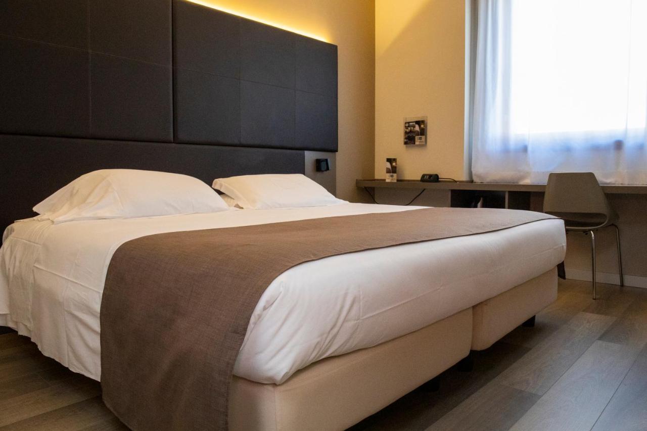 City Hotel & Suites Foligno Eksteriør bilde