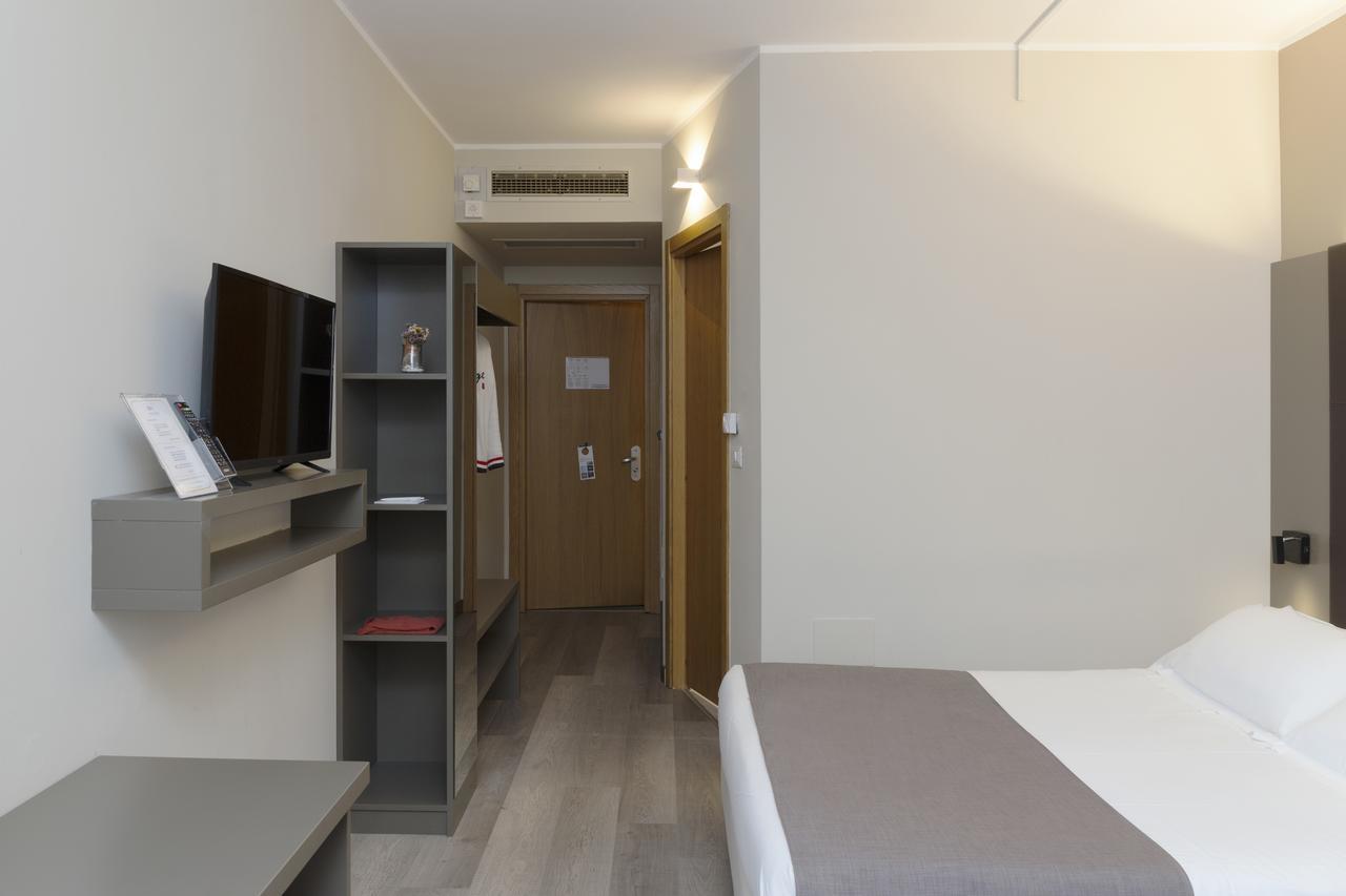 City Hotel & Suites Foligno Eksteriør bilde