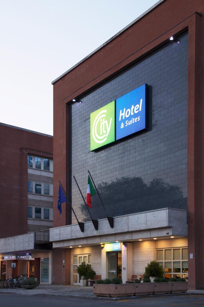 City Hotel & Suites Foligno Eksteriør bilde